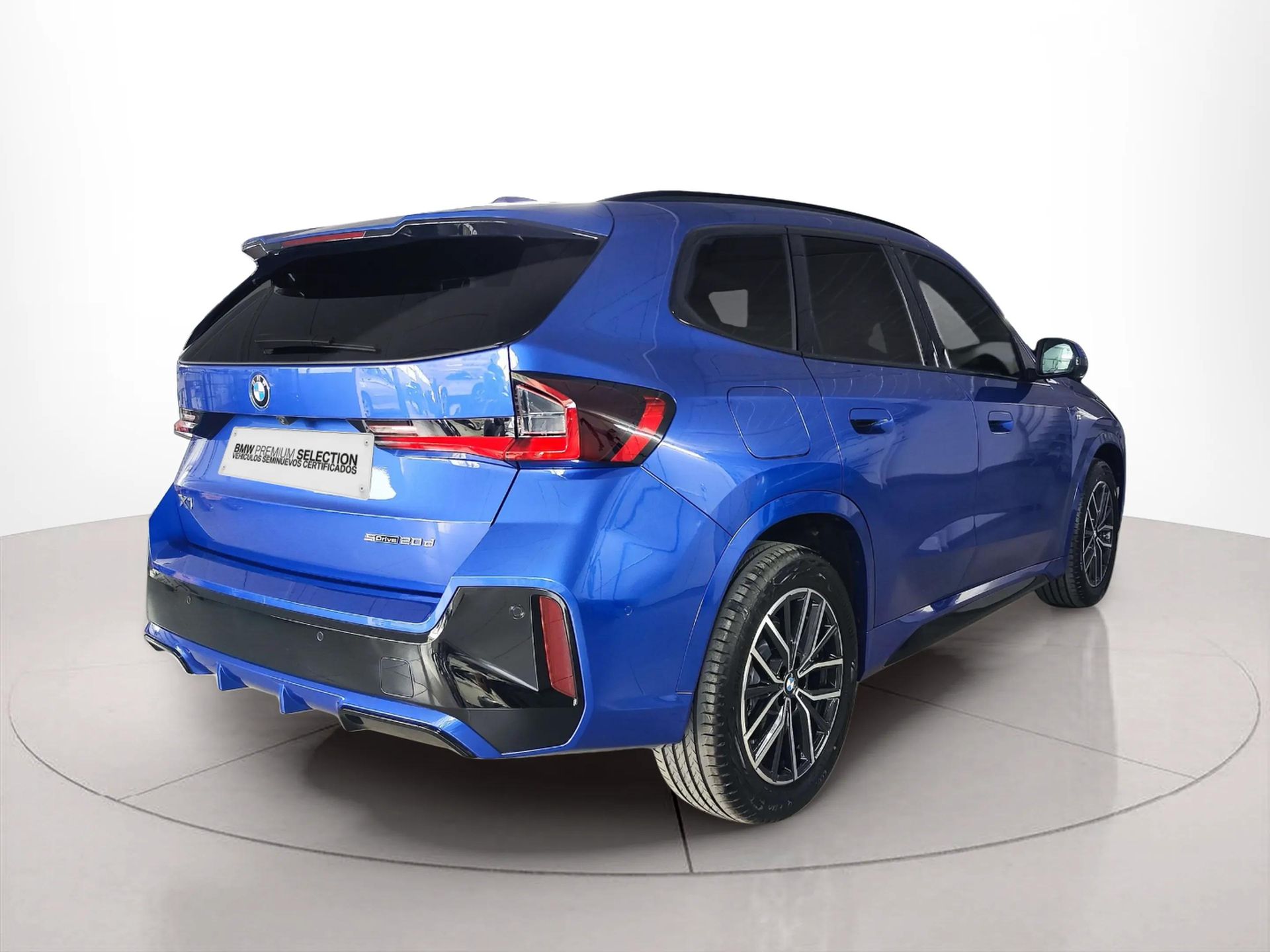 BMW X1 sDrive20d color Azul. Año 2025. 120KW(163CV). Diésel. En concesionario Lizaga Motor de Teruel