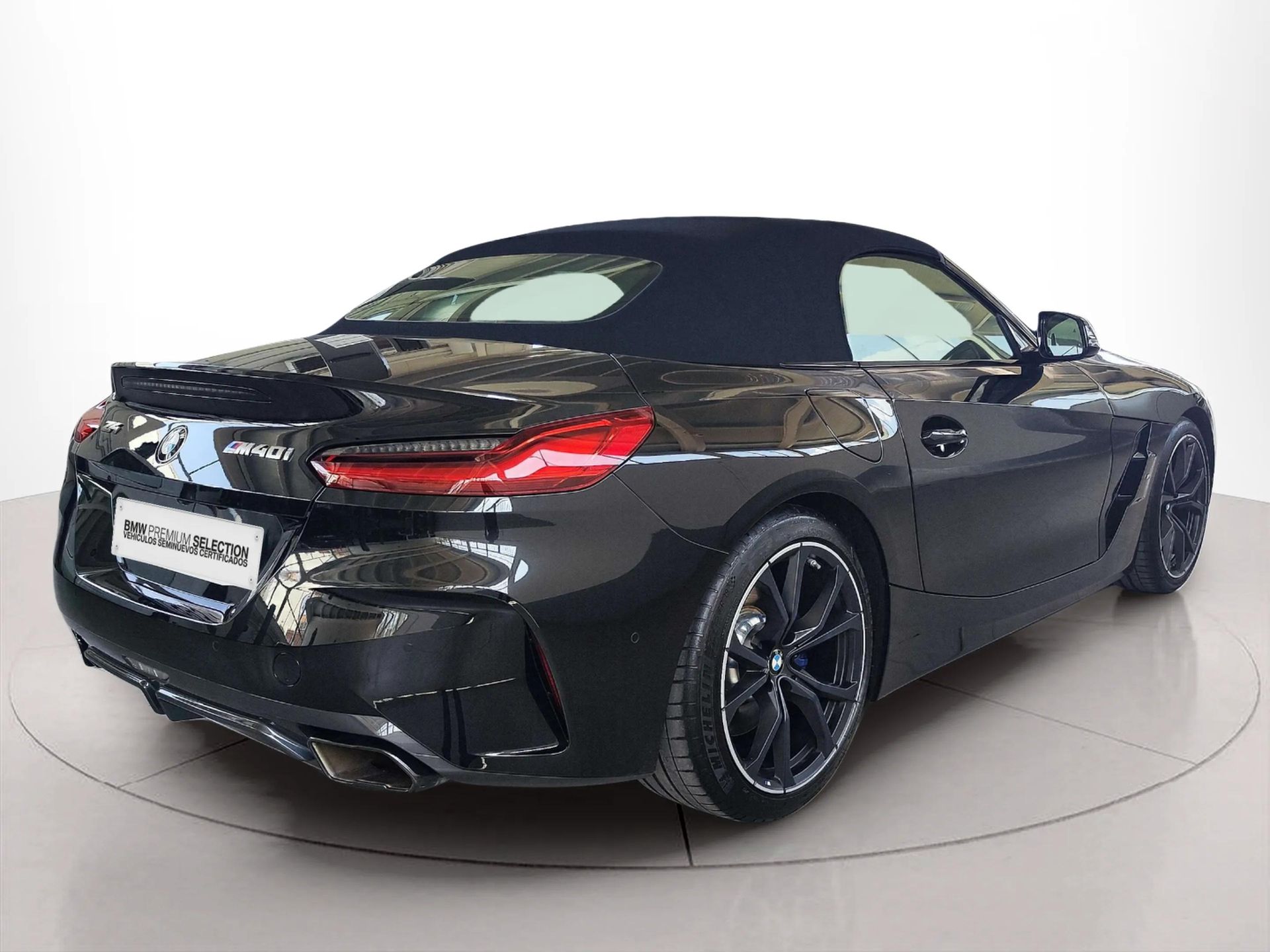 BMW Z4 M40i Cabrio color Negro. Año 2023. 250KW(340CV). Gasolina. En concesionario Lizaga Motor de Teruel