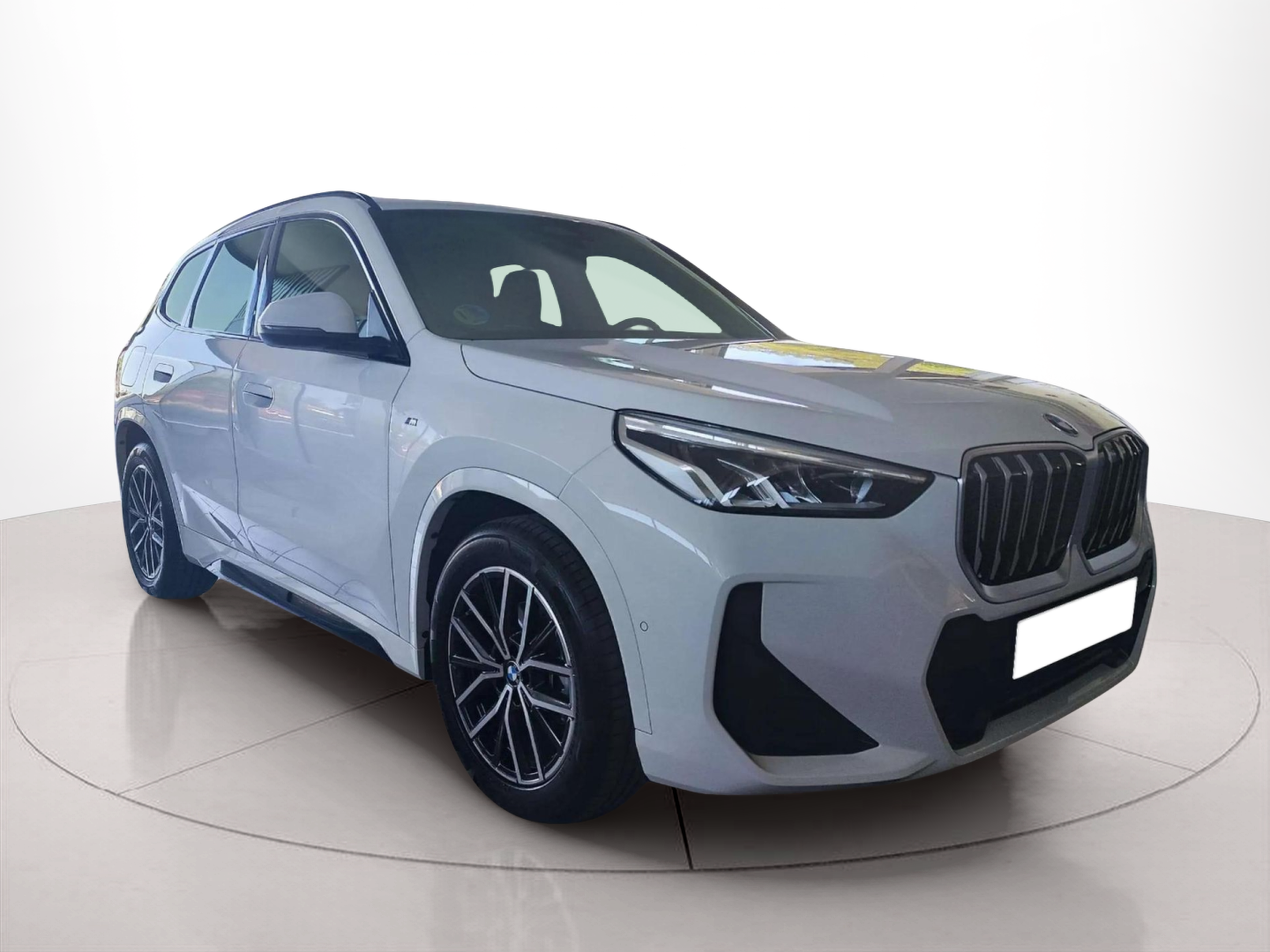 Fotos de BMW X1 sDrive20i color Blanco. Año 2025. 125KW(170CV). Gasolina. En concesionario Lizaga Motor de Teruel