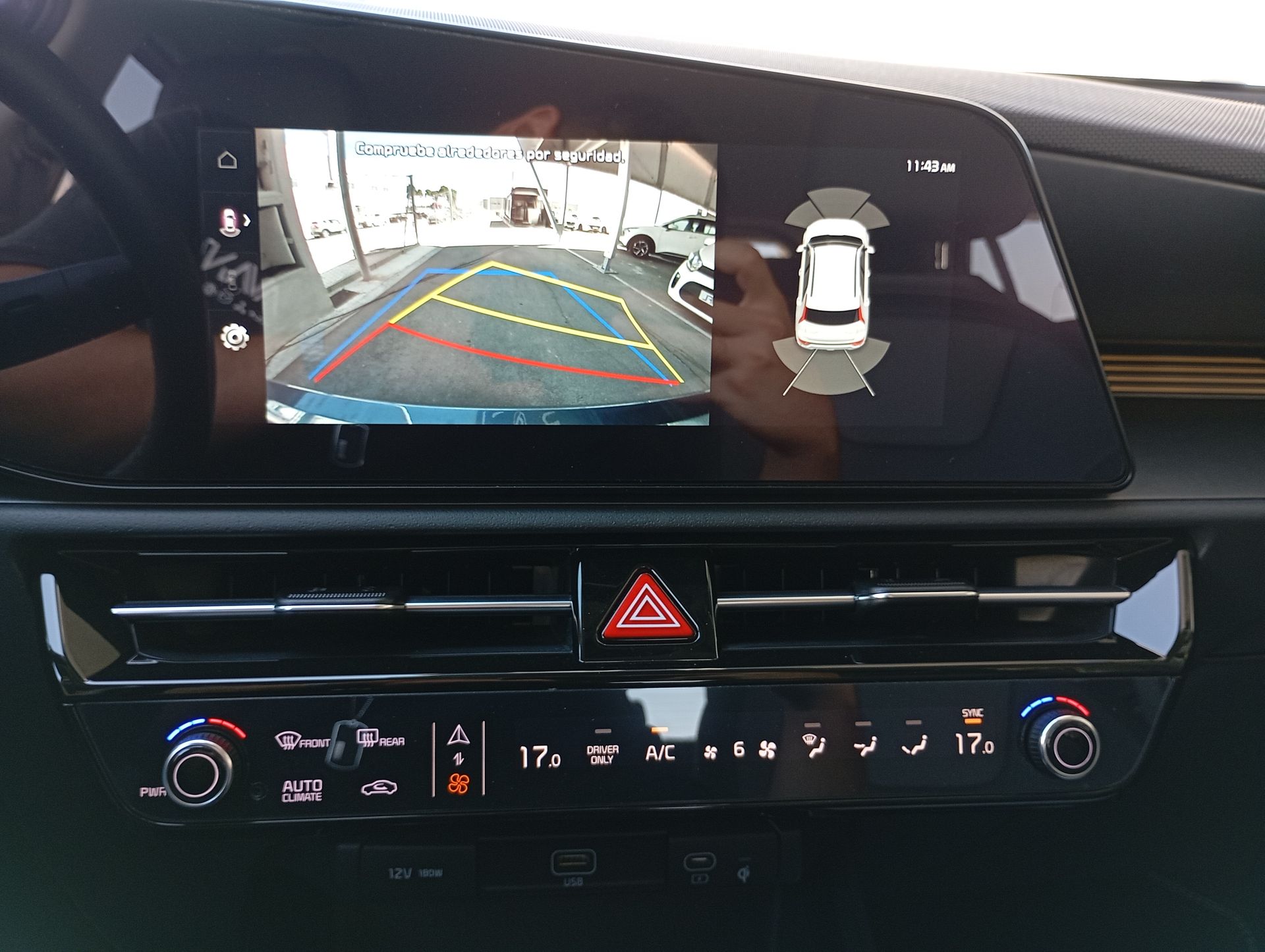 Foto 11 Kia e-Niro Emotion (Long Range) 150 kW (204 CV)