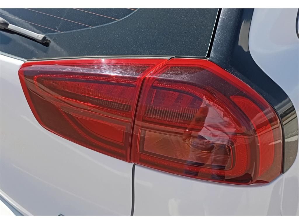 Foto 16 Kia e-Niro Concept 100 kW (136 CV)