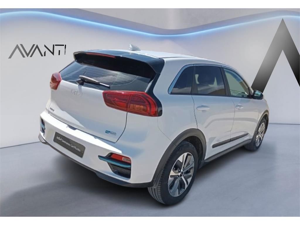 Foto 5 Kia e-Niro Concept 100 kW (136 CV)