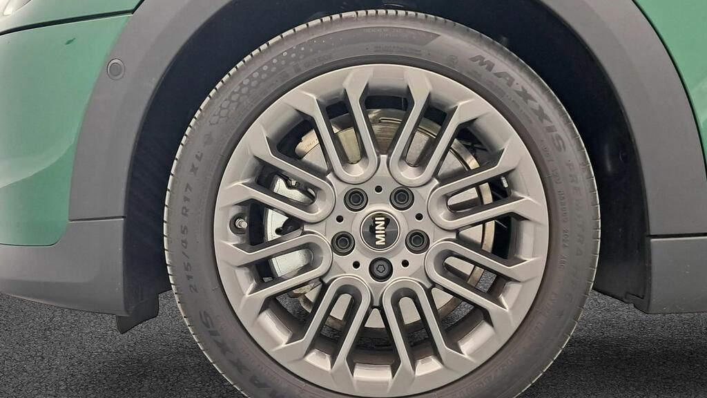 fotoG 12 del Mini MINI Cooper 5 Puertas MINI Cooper C 5 puertas 156cv Gasolina del 2025 en Madrid