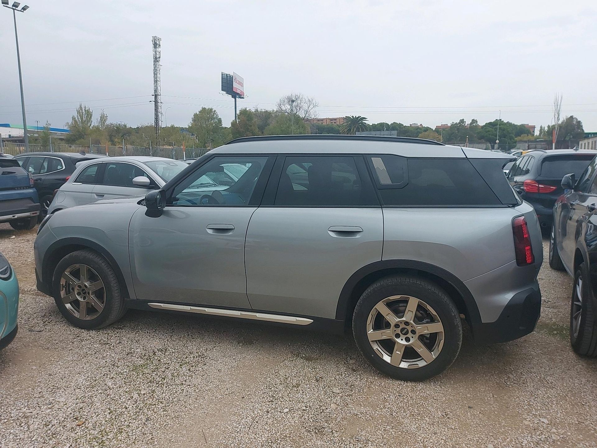 fotoG 16 del MINI MINI Countryman C 125 kW (170 CV) 170cv Gasolina del 2025 en Madrid