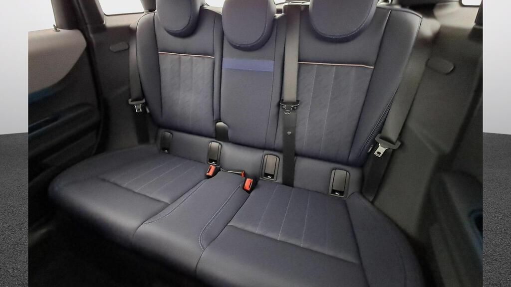 fotoG 9 del MINI MINI 5 Puertas Cooper C 115 kW (156 CV) 156cv Gasolina del 2025 en Madrid