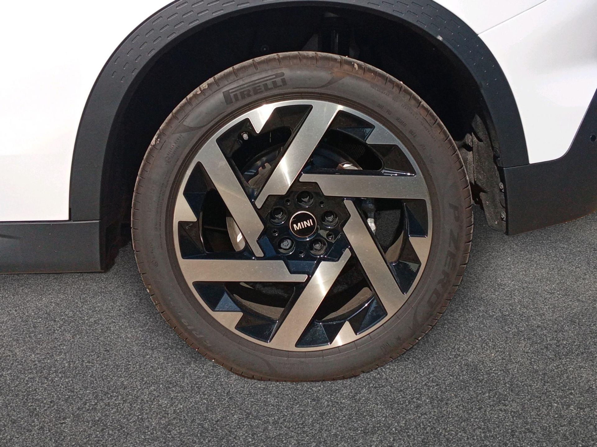 fotoG 11 del MINI MINI Countryman C 125 kW (170 CV) 170cv Gasolina del 2025 en Madrid