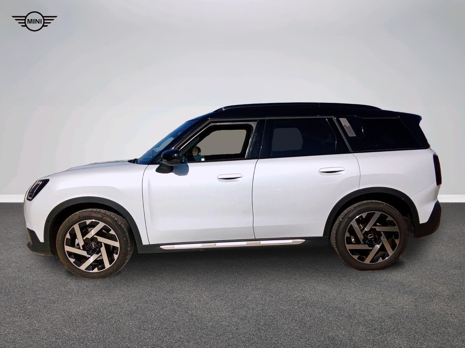 fotoG 3 del MINI MINI Countryman C 125 kW (170 CV) 170cv Gasolina del 2025 en Madrid