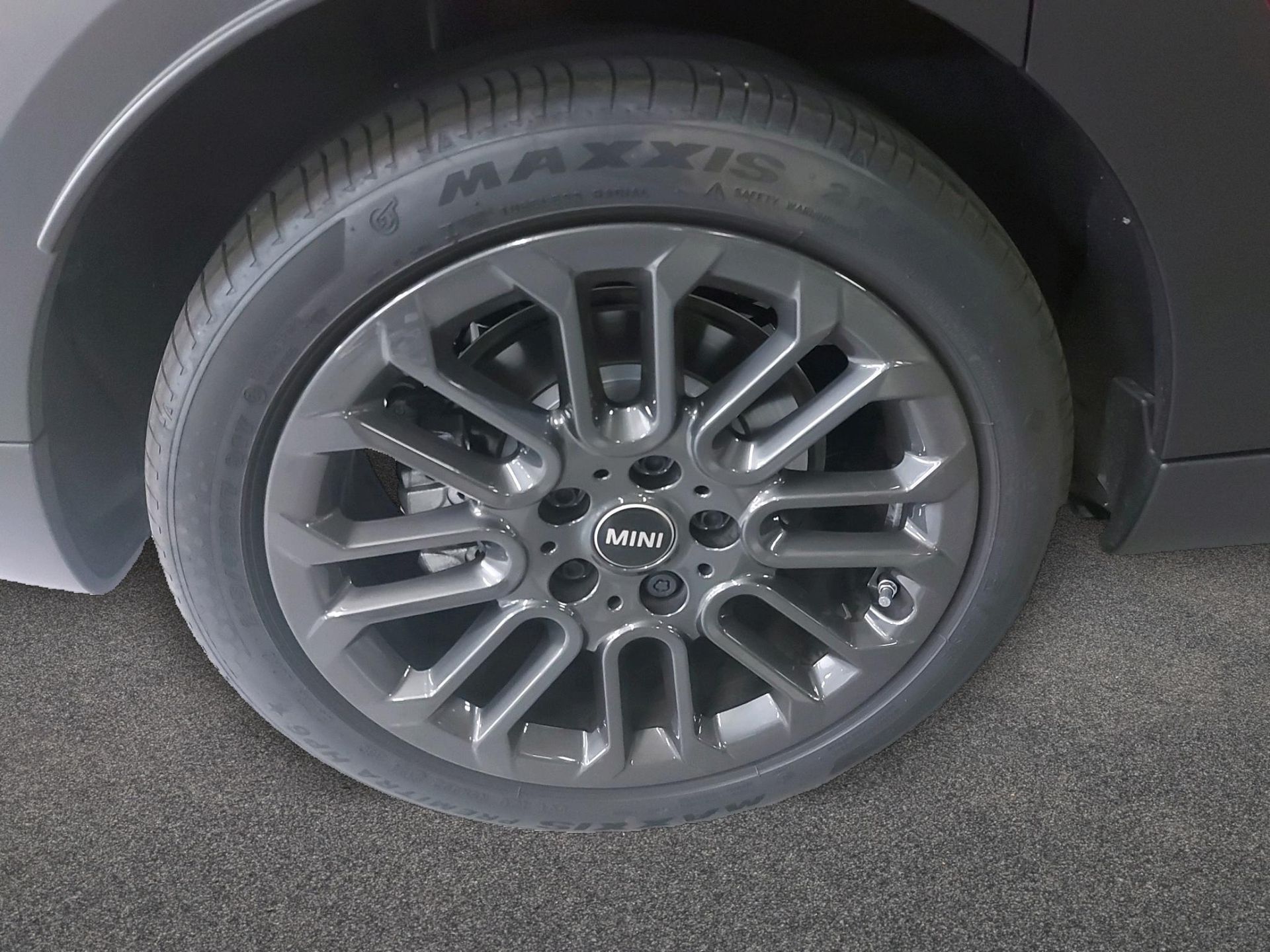 fotoG 11 del MINI MINI 5 Puertas Cooper C 115 kW (156 CV) 156cv Gasolina del 2025 en Madrid