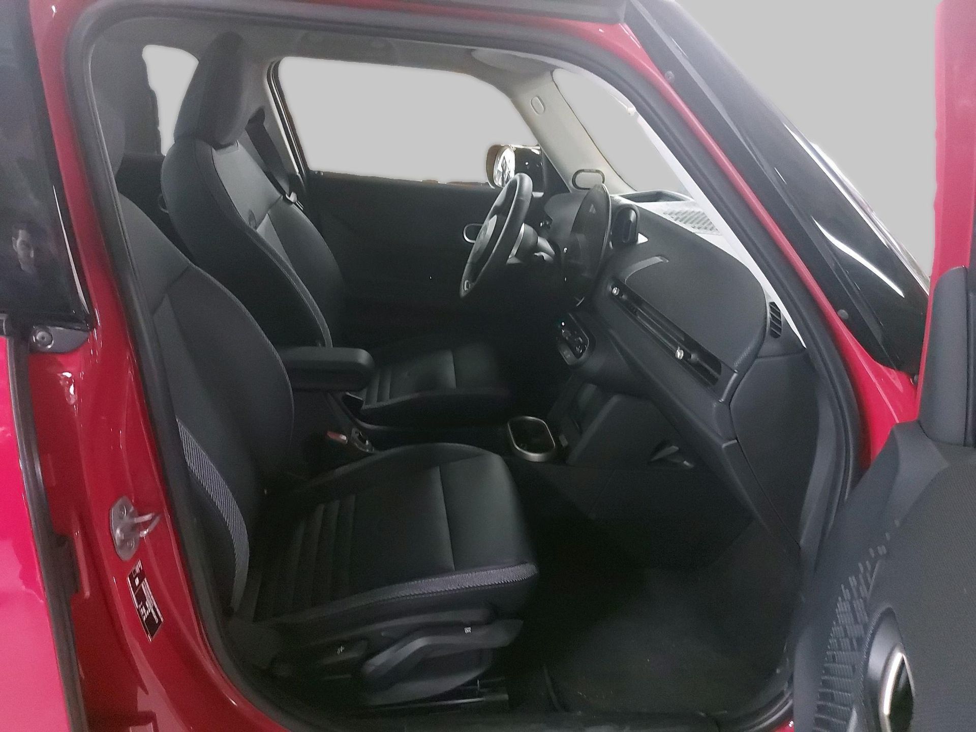 fotoG 8 del MINI MINI 5 Puertas Cooper C 115 kW (156 CV) 156cv Gasolina del 2025 en Madrid