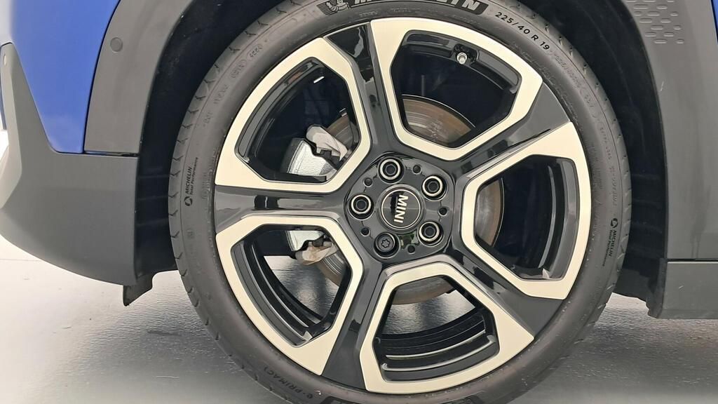 fotoG 13 del MINI MINI Aceman E 135 kW (184 CV) 184cv Eléctrico del 2025 en Madrid