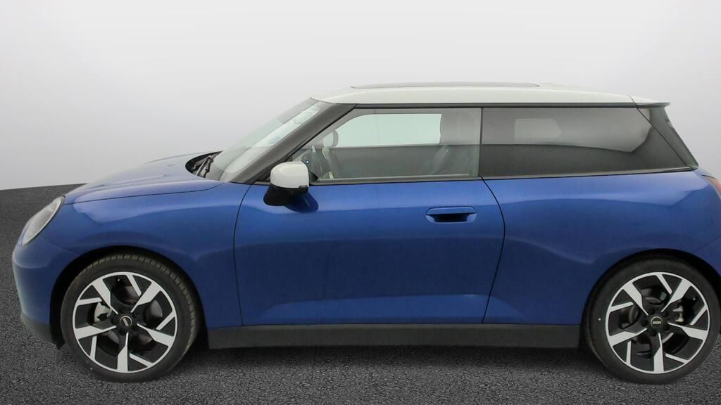 fotoG 3 del Mini MINI Cooper Eléctrico Cooper SE 218cv Eléctrico del 2024 en Madrid