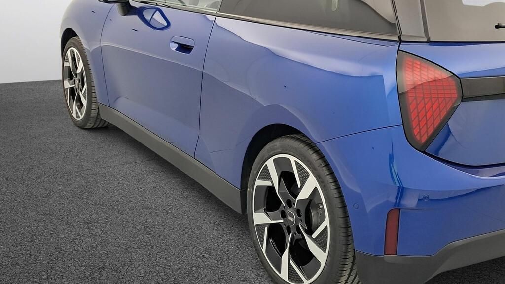 fotoG 18 del Mini MINI Cooper Eléctrico Cooper SE 218cv Eléctrico del 2024 en Madrid