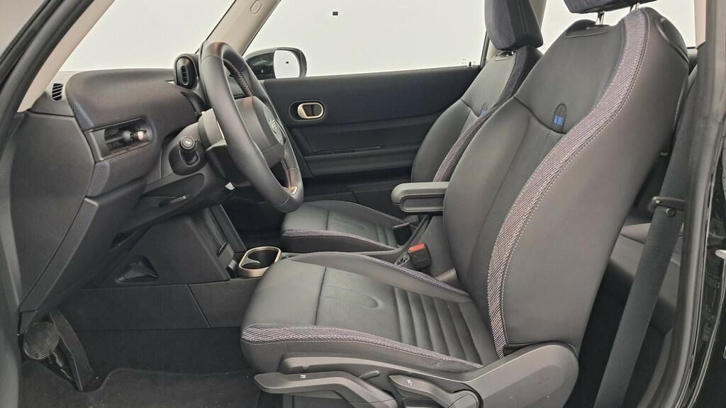 fotoG 8 del MINI MINI Cooper C 115 kW (156 CV) 156cv Gasolina del 2025 en Madrid