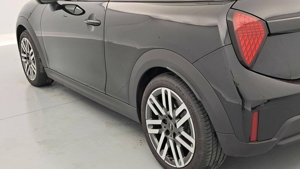 fotoG 18 del MINI MINI Cooper C 115 kW (156 CV) 156cv Gasolina del 2025 en Madrid