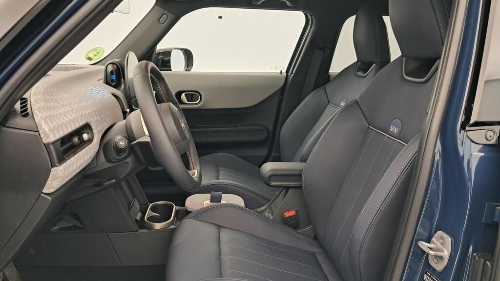 fotoG 8 del MINI MINI Cooper 5 Puertas C 115 kW (156 CV) 156cv Gasolina del 2025 en Madrid