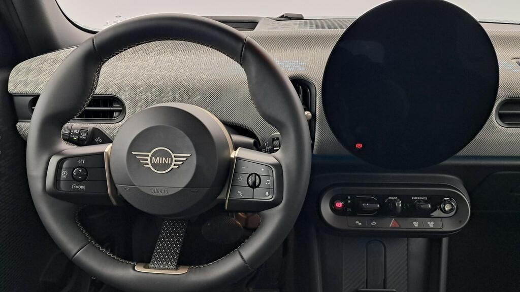 fotoG 7 del MINI MINI Cooper 5 Puertas C 115 kW (156 CV) 156cv Gasolina del 2025 en Madrid