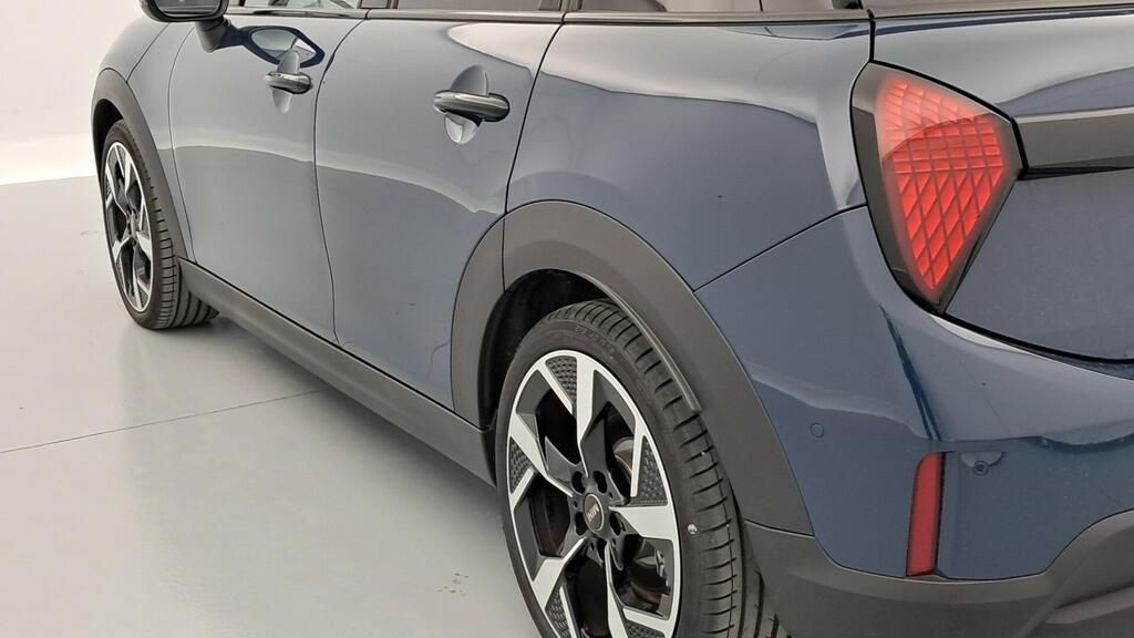 fotoG 18 del MINI MINI Cooper 5 Puertas C 115 kW (156 CV) 156cv Gasolina del 2025 en Madrid