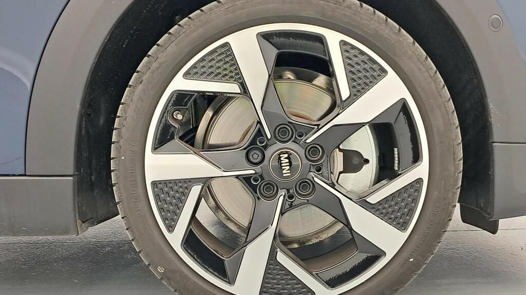 fotoG 13 del MINI MINI Cooper 5 Puertas C 115 kW (156 CV) 156cv Gasolina del 2025 en Madrid