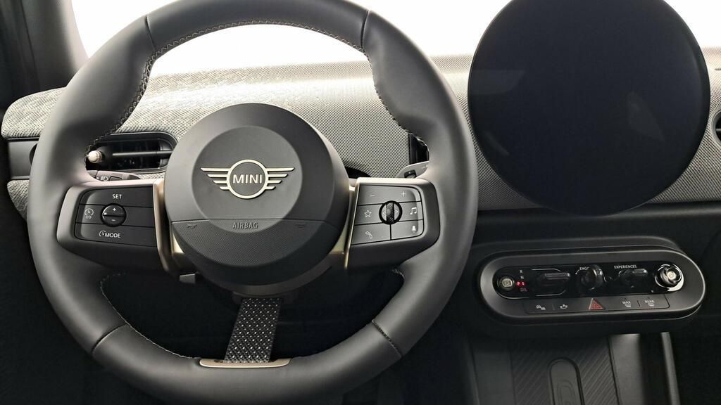 fotoG 7 del MINI MINI Cooper 5 Puertas C 115 kW (156 CV) 156cv Gasolina del 2025 en Madrid