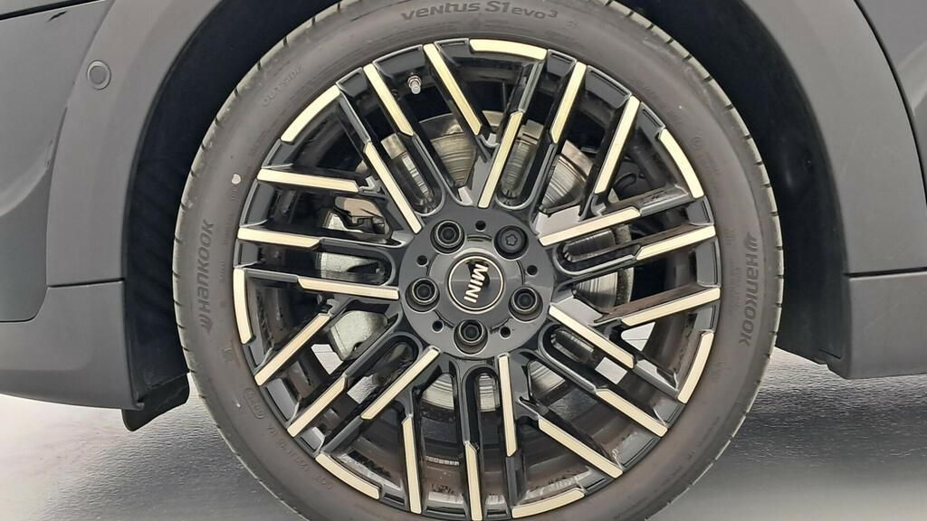 fotoG 13 del MINI MINI Cooper 5 Puertas C 115 kW (156 CV) 156cv Gasolina del 2025 en Madrid