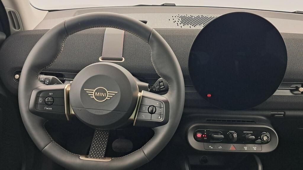 fotoG 7 del Mini MINI Aceman SE 218cv Eléctrico del 2025 en Madrid