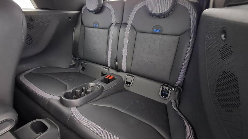 fotoG 9 del MINI MINI Cooper Cabrio C 120 kW (163 CV) 163cv Gasolina del 2025 en Madrid