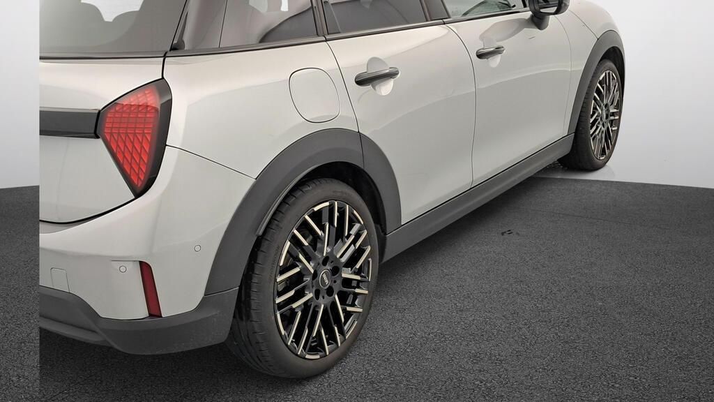 fotoG 17 del MINI MINI Cooper 5 Puertas S 150 kW (204 CV) 204cv Gasolina del 2025 en Madrid