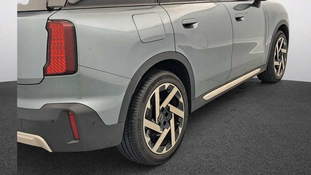 fotoG 17 del MINI MINI Countryman C 125 kW (170 CV) 170cv Gasolina del 2025 en Madrid