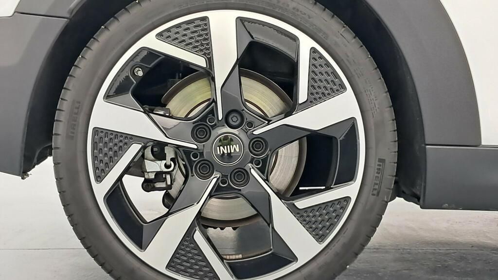 fotoG 15 del MINI MINI Cooper Cabrio C 120 kW (163 CV) 163cv Gasolina del 2025 en Madrid