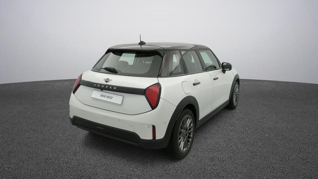 fotoG 5 del Mini MINI Cooper 5 Puertas MINI Cooper C 5 puertas 156cv Gasolina del 2025 en Madrid