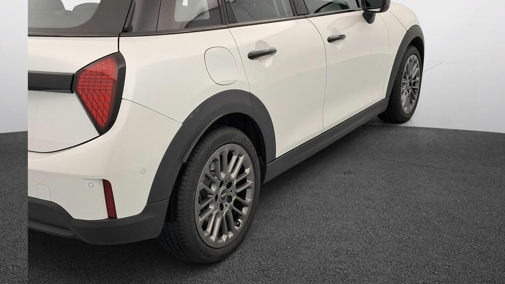 fotoG 17 del Mini MINI Cooper 5 Puertas MINI Cooper C 5 puertas 156cv Gasolina del 2025 en Madrid