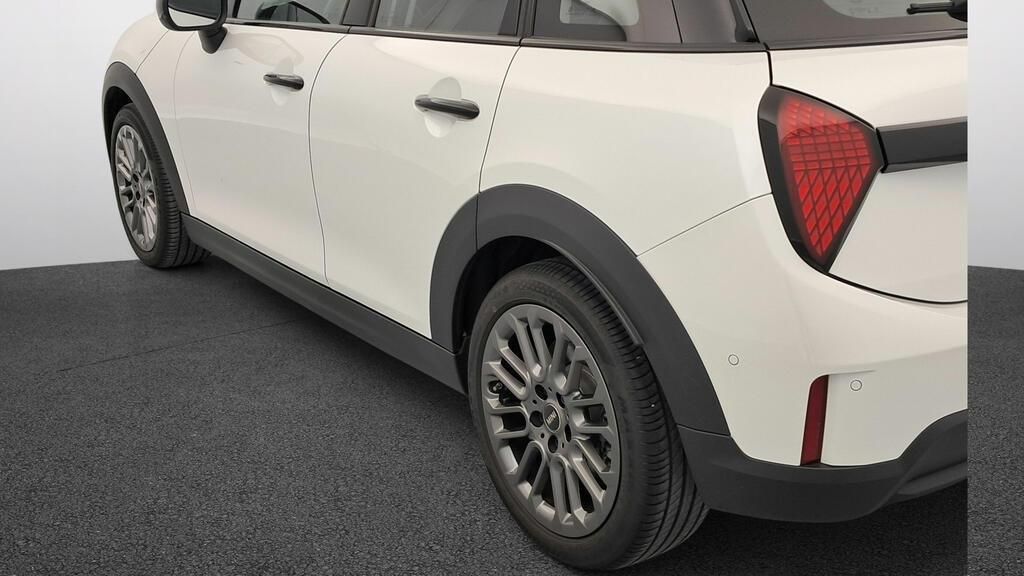 fotoG 18 del Mini MINI Cooper 5 Puertas MINI Cooper C 5 puertas 156cv Gasolina del 2025 en Madrid