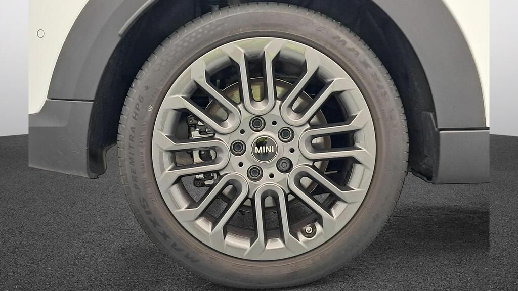 fotoG 12 del Mini MINI Cooper 5 Puertas MINI Cooper C 5 puertas 156cv Gasolina del 2025 en Madrid