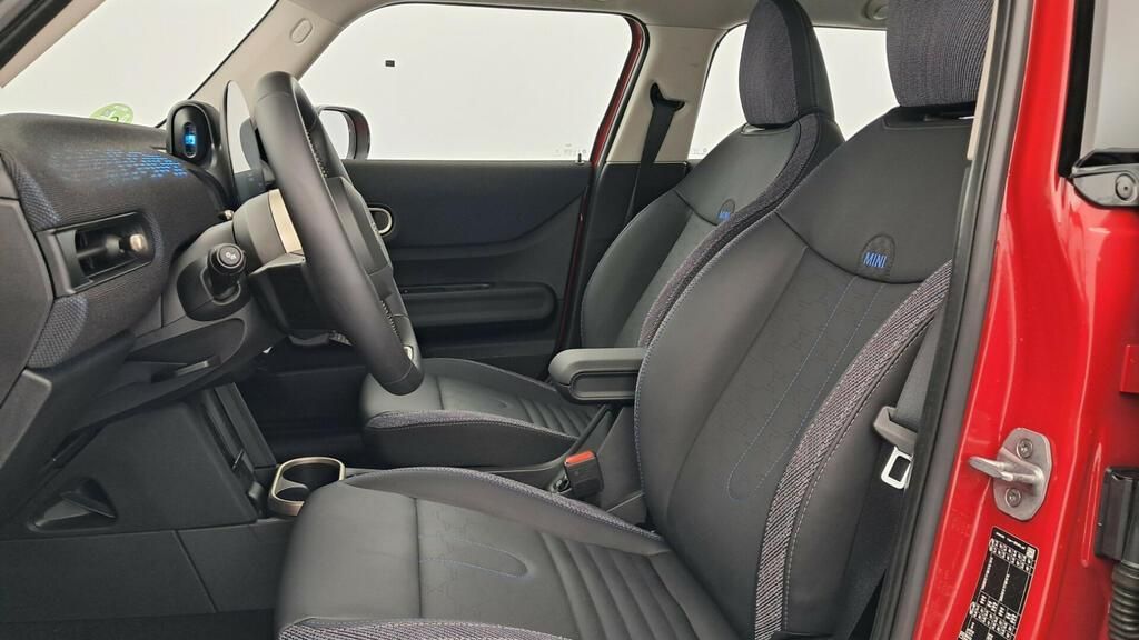 fotoG 8 del MINI MINI Cooper 5 Puertas C 115 kW (156 CV) 156cv Gasolina del 2025 en Madrid
