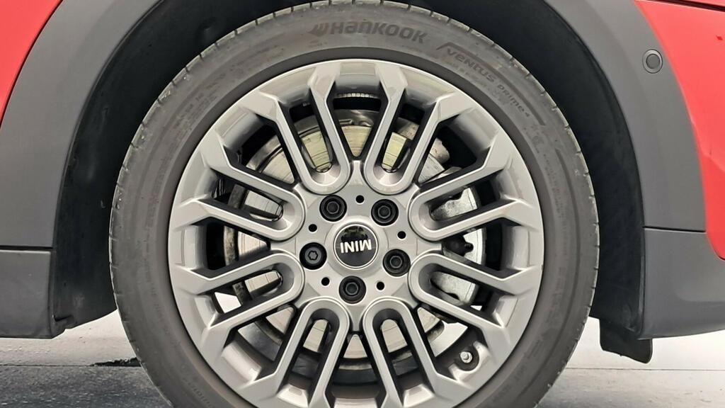 fotoG 13 del MINI MINI Cooper 5 Puertas C 115 kW (156 CV) 156cv Gasolina del 2025 en Madrid