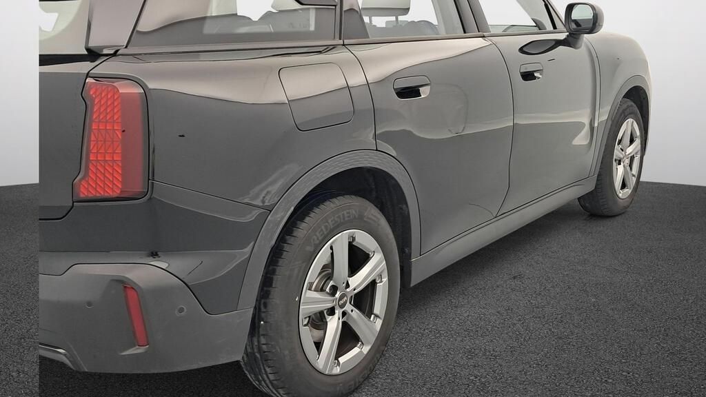 fotoG 18 del Mini MINI Countryman S ALL4 218cv Gasolina del 2025 en Madrid