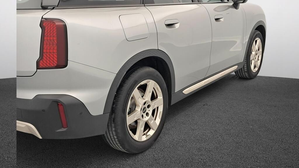 fotoG 18 del Mini MINI Countryman C 170cv Gasolina del 2025 en Madrid