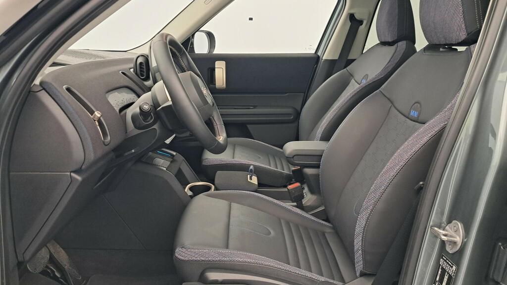 fotoG 8 del MINI MINI Countryman D 120 kW (163 CV) 163cv Diésel del 2025 en Madrid