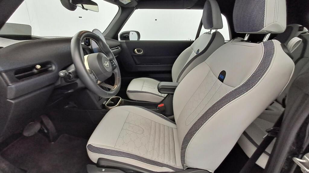 fotoG 8 del MINI MINI Cooper Cabrio S 150 kW (204 CV) 204cv Gasolina del 2025 en Madrid