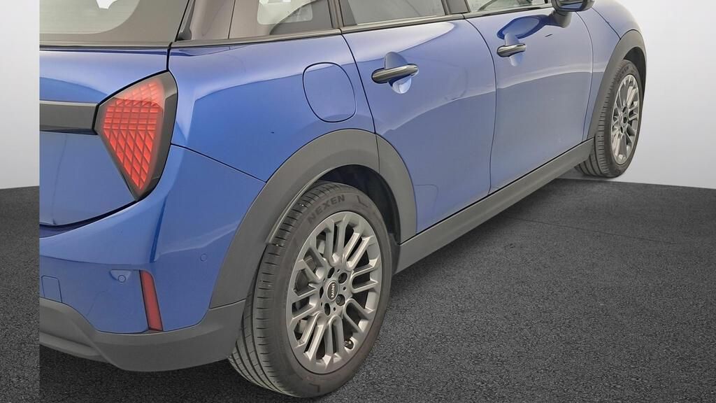 fotoG 18 del MINI MINI Cooper 5 Puertas C 115 kW (156 CV) 156cv Gasolina del 2025 en Madrid