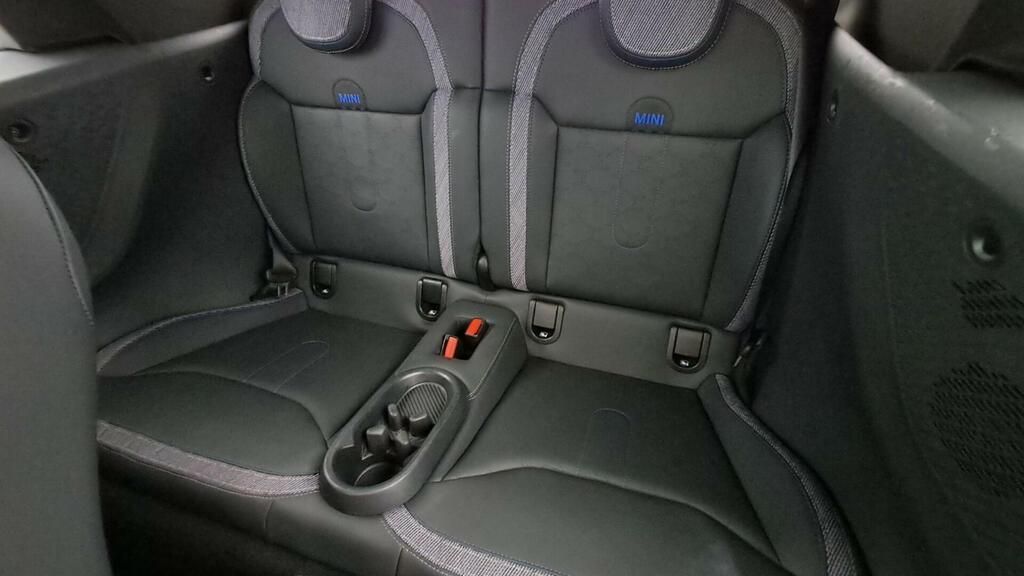 fotoG 9 del MINI MINI Cooper Cabrio C 120 kW (163 CV) 163cv Gasolina del 2025 en Madrid