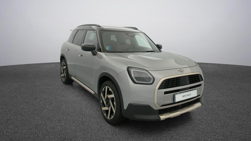 fotoG 16 del MINI MINI Countryman C 125 kW (170 CV) 170cv Gasolina del 2025 en Madrid