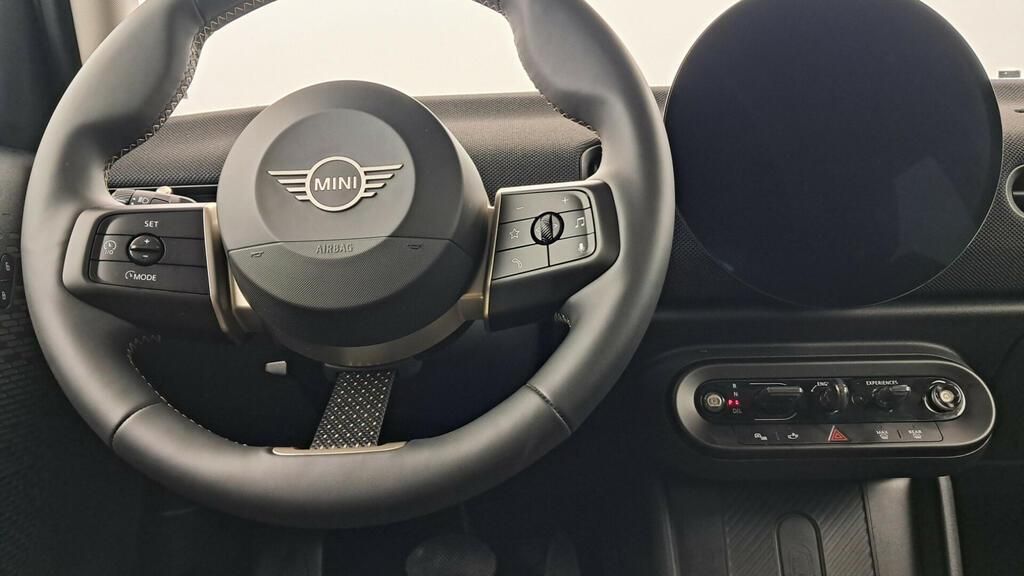 fotoG 7 del MINI MINI Cooper 5 Puertas S 150 kW (204 CV) 204cv Gasolina del 2025 en Madrid