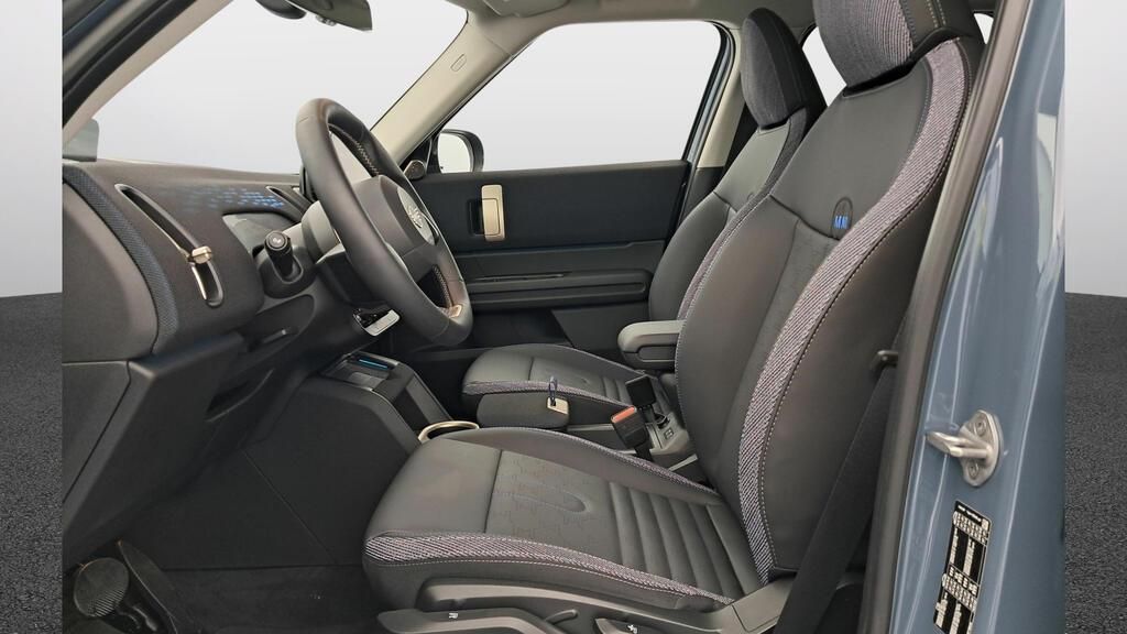 fotoG 8 del MINI MINI Countryman C 125 kW (170 CV) 170cv Gasolina del 2025 en Madrid