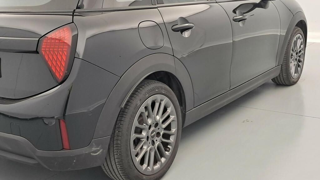 fotoG 17 del MINI MINI Cooper 5 Puertas C 115 kW (156 CV) 156cv Gasolina del 2025 en Madrid