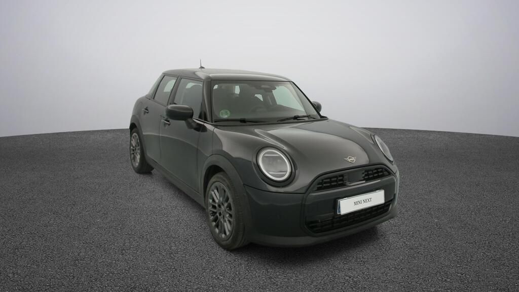 fotoG 16 del MINI MINI Cooper 5 Puertas C 115 kW (156 CV) 156cv Gasolina del 2025 en Madrid