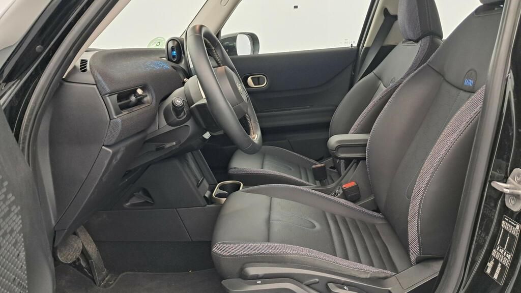 fotoG 8 del MINI MINI Cooper 5 Puertas C 115 kW (156 CV) 156cv Gasolina del 2025 en Madrid