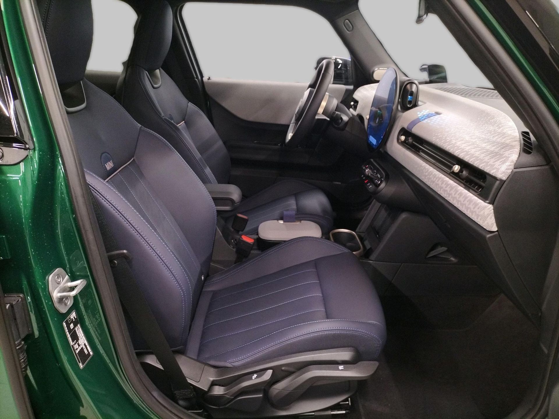 fotoG 8 del MINI MINI Cooper 5 Puertas C 115 kW (156 CV) 156cv Gasolina del 2025 en Madrid