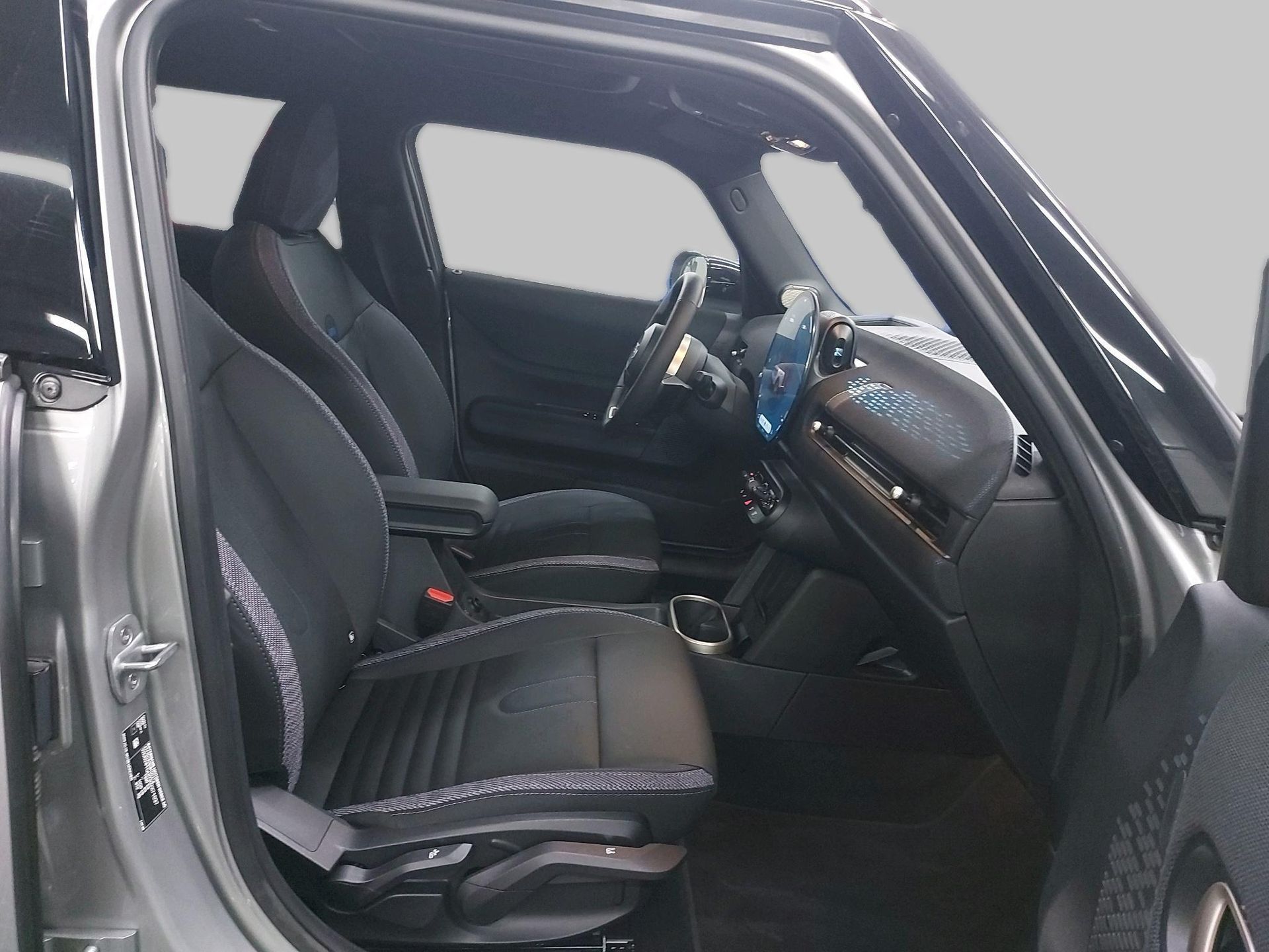 fotoG 8 del MINI MINI Cooper 5 Puertas C 115 kW (156 CV) 156cv Gasolina del 2025 en Madrid