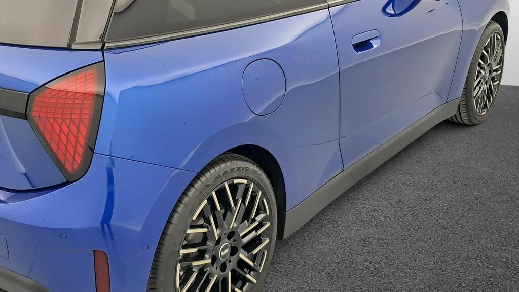 fotoG 18 del MINI MINI 3 Puertas Cooper SE 160 kW (218 CV) 218cv Eléctrico del 2024 en Madrid